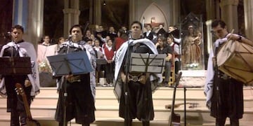 Jazmín de Luna festeja sus 24 años en Quality Teatro\u002E