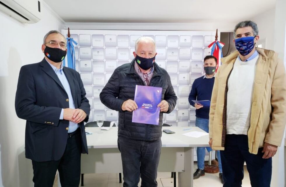 Entregaron más de $6 millones a seis comunas del departamento Castellanos