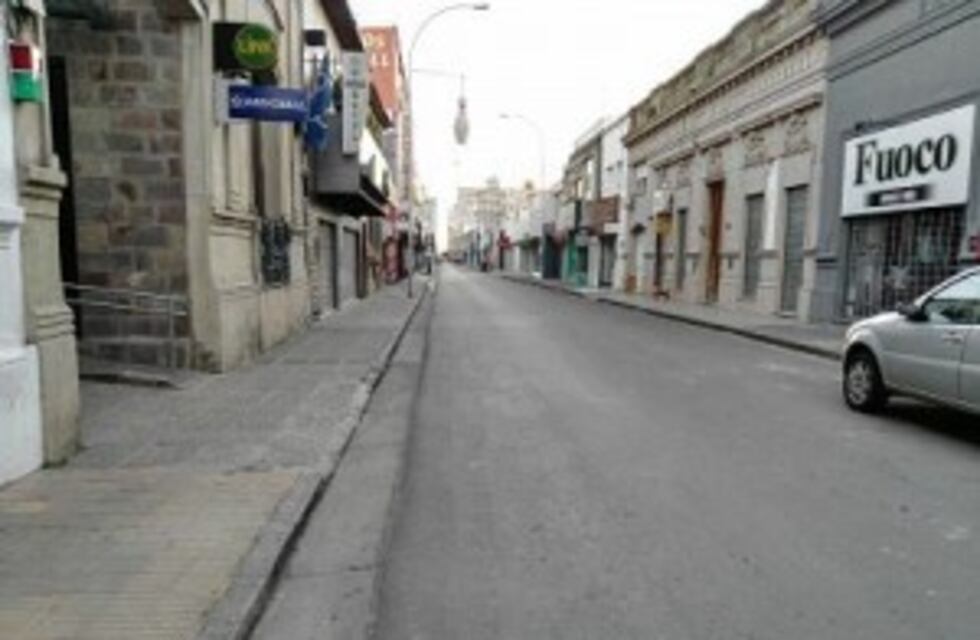 El paro se sintió en la ciudad pero con los municipales en sus puestos de trabajo