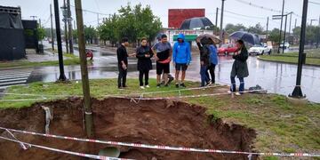 La Rioja vivió este fin de semana jornadas de intensas lluvias y la Municipalidad de la Capital dio respuesta a las demandas que se generaron a través de la Dirección de Protección Ciudadana y la Dirección Operativa Municipal\u002E