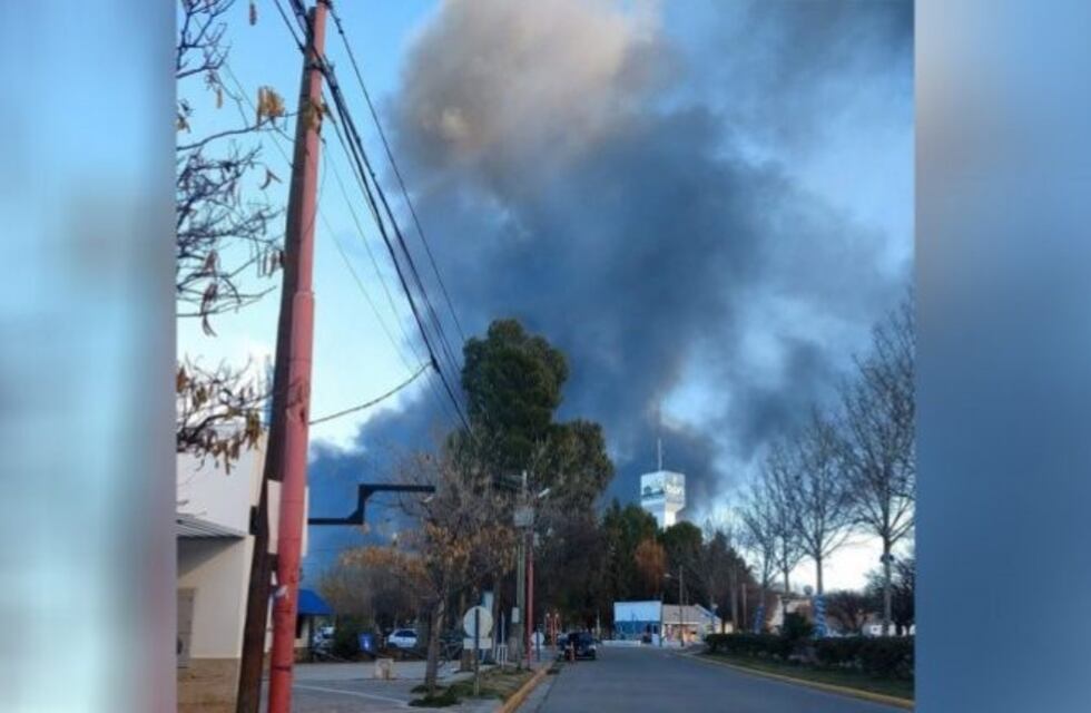 Se incendiaron barrilles de combustible en San Patricio del Chañar