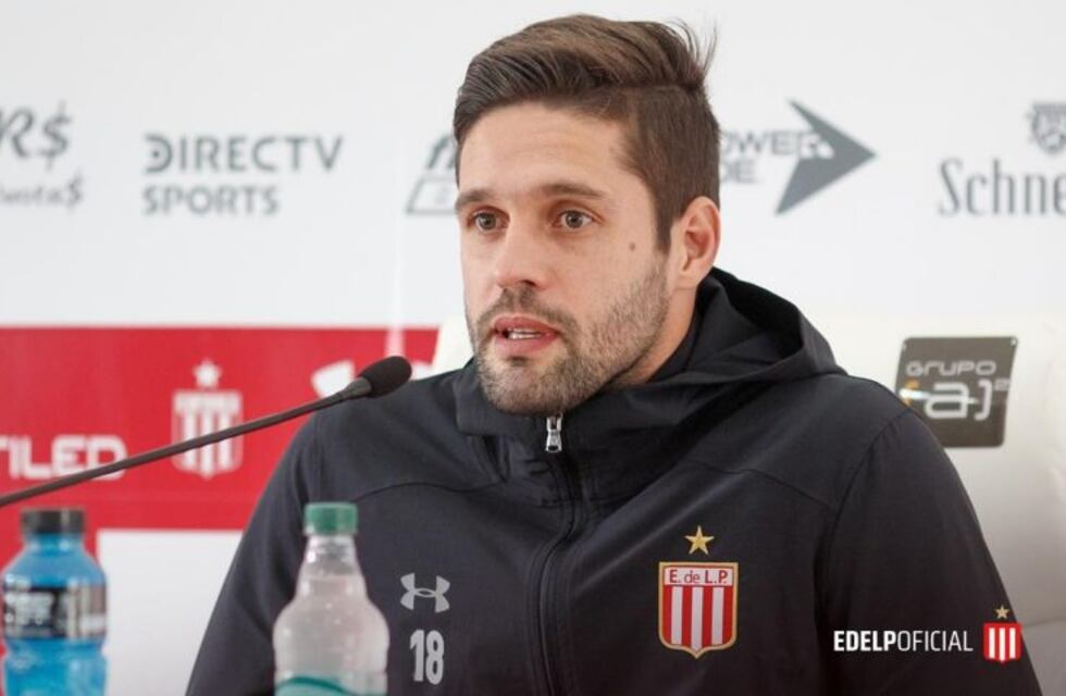 "El llamado de Milito fue muy importante", dijo González en su presentación en Estudiantes