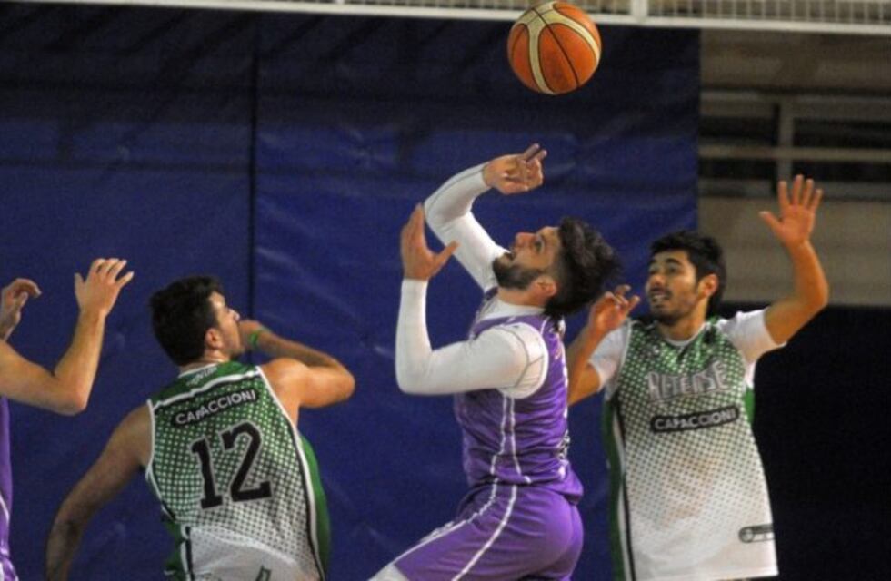 Básquet: sobresalen Altense - Independiente y Argentino - Pellegrini