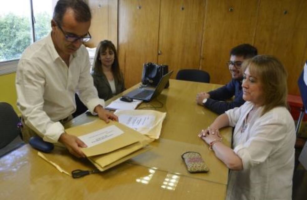 Se realizó la licitación para edificios de Jardines de Infantes