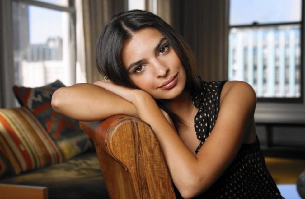 Emily Ratajkowski posó desnuda en la revista Vanity Fair