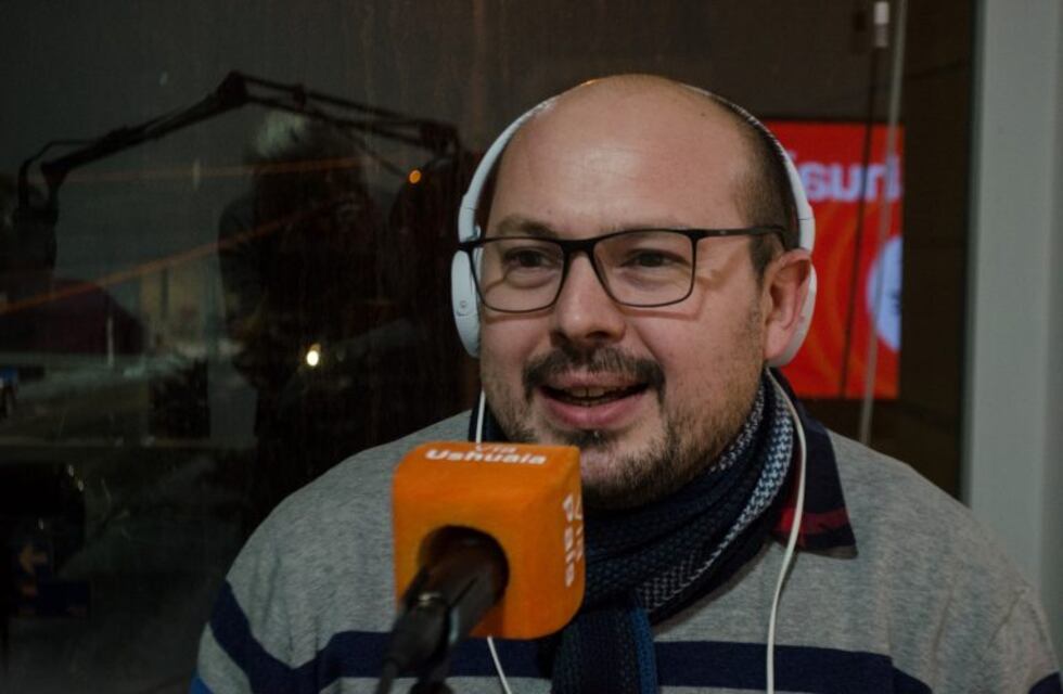 Esteban Parovel, la persona detrás del micrófono