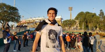 Los hinchas de Talleres se preparan para recibir a Diego Maradona\u002E