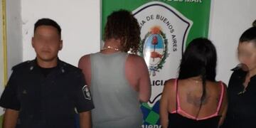 Santa Clara: una pareja enterró a su hija de dos años en la arena para poder meterse en el mar (Foto: 0223)