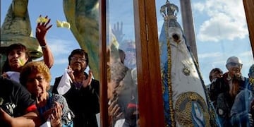 caleta olivia procesión virgen del valle