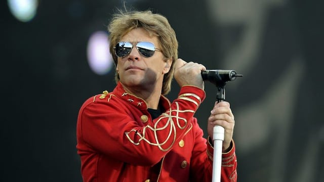 ZU109 ZURICH (SUIZA) 14/7/2011 .-Jon Bon Jovi actu00faa con su banda durante el concierto del