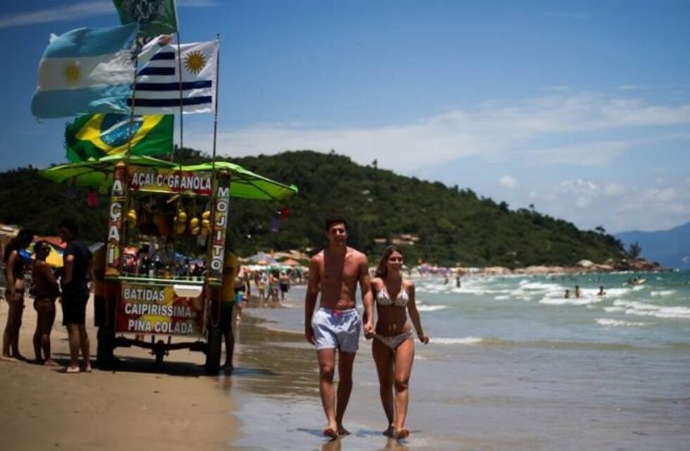 Brasil: se espera un verano récord para el turismo argentino