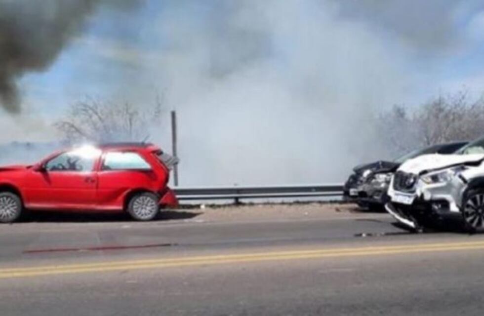 Un impactante choque en cadena deja heridos graves