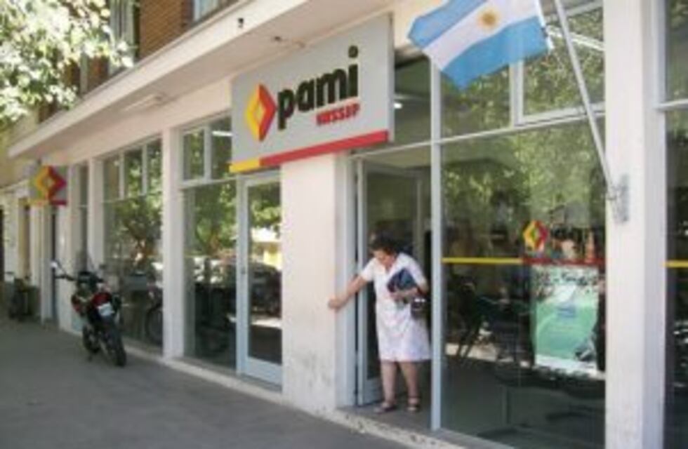 Denuncian que PAMI dejó de atender a los jubilados de Pérez