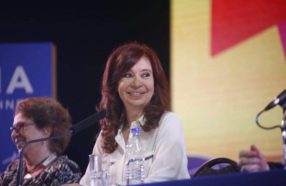 Cristina Kirchner retoma la campaña el sábado tras una semana en Cuba