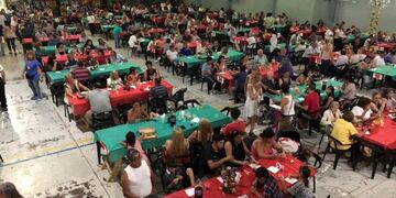 La cena de Navidad para personas solas en la Iglesia del Carmen 2018 (Foto: Cadena3\u002Ecom)\u002E