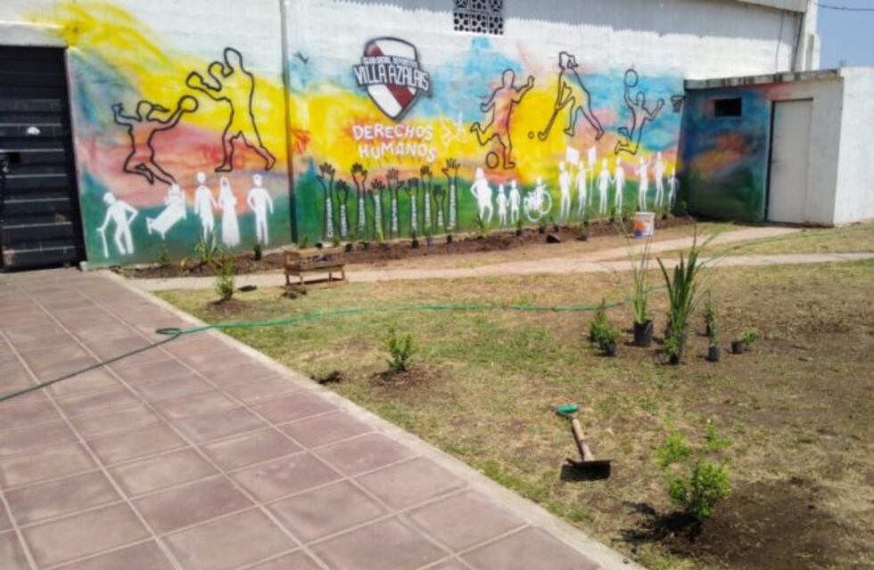 Villa Azalais festejó su aniversario plantando árboles