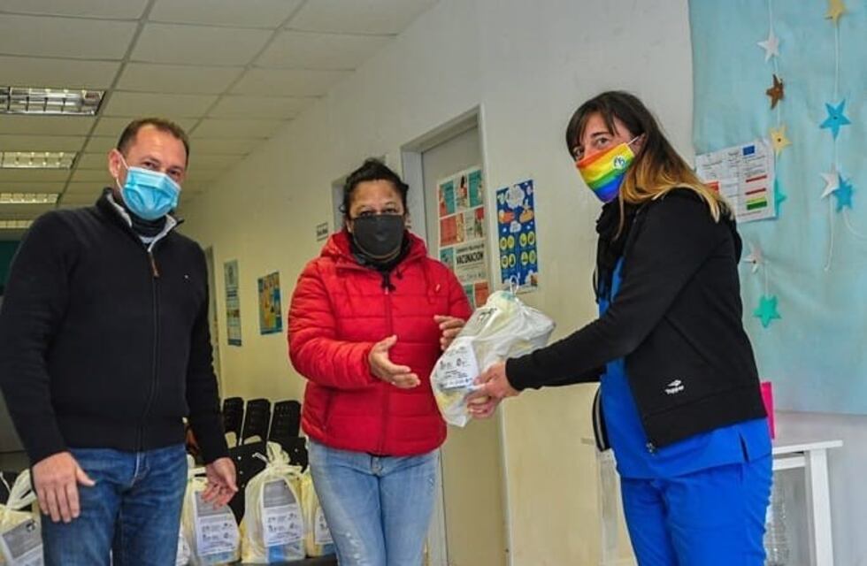 San Francisco: la municipalidad entregó kits sanitarios