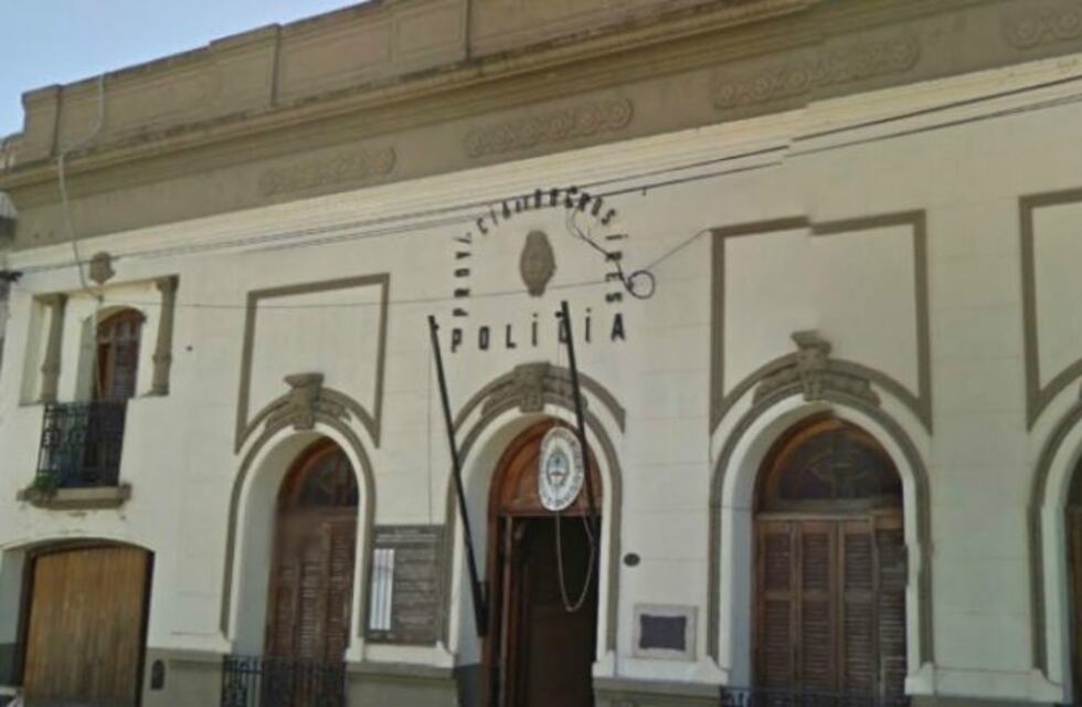 Amenazó a un colectivero con un arma y le sustrajo efectos personales