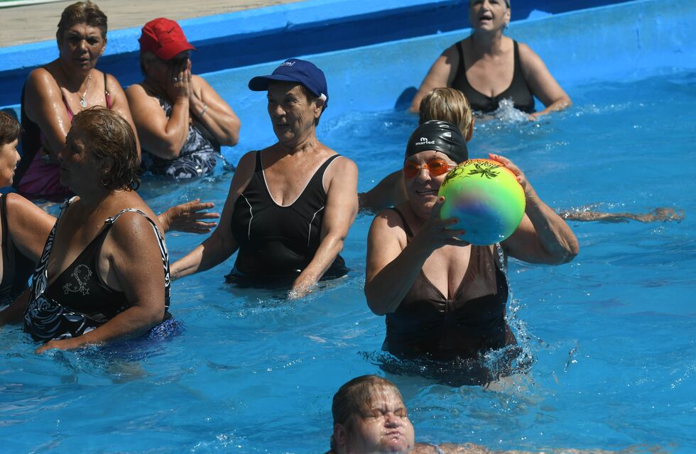 La Falda inaugura una escuela de verano para adultos mayores