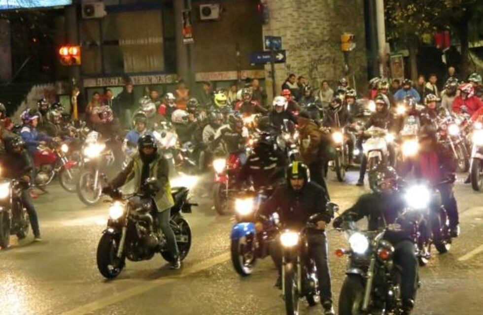 Motoqueros de Córdoba volvieron a marchar en contra de las leyes "antimoto"