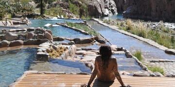 A Solange Acosta, turista de Buenos Aires, no la dejaron ingresar a las Termas de Cacheuta por usar un short\u002E Una regla que se aplica sólo a mujeres\u002E