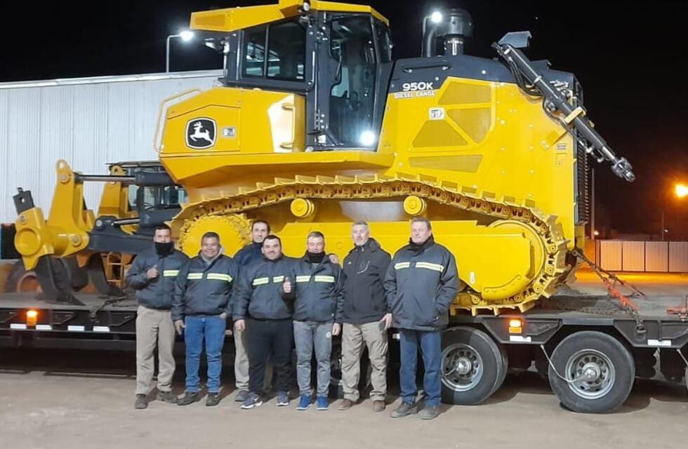 Tres Arroyos: Nuevo topador 0km. Para el Ente Vial Descentralizado