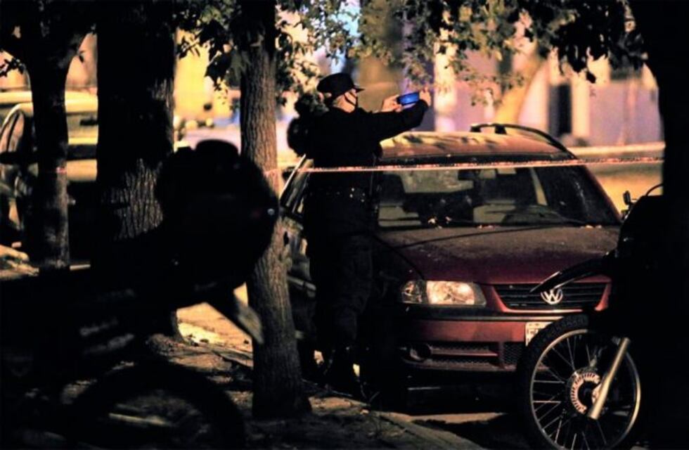 Muere acribillado a balazos un joven, cerca del Parque Independencia