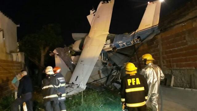 Cayó una avioneta en San Fernando y todos sus ocupantes resultaron ilesos\u002E Twitter/SoloTransito