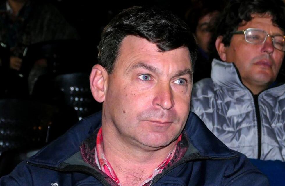 "Tenemos entre 15 y 20 personas que son contactos estrechos de los tres casos positivos", afirmó el delegado de Chillar