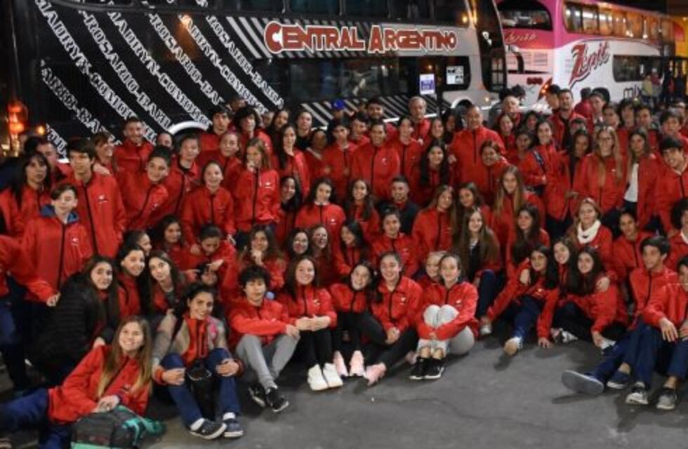 Deportistas entrerrianos participaron en la inauguración de las finales de los Juegos Nacionales Evita