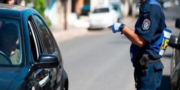 Reclaman mejorar las condiciones de seguridad para trabajadores de salud y seguridad \nCrédito: Análisis Digital