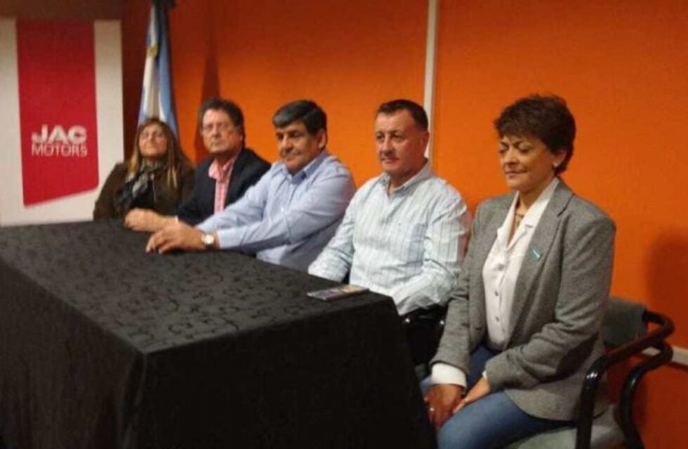 Arcando participó del reconocimiento a corredores de la Hermandad