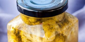 Tras el impacto y la preocupación que causó en San Rafael la muerte de un joven por botulismo, tras ingerir paté de cerdo contaminado con la toxina, la fiscal Ivana Verdún ordenó el secuestro de los frascos\u002E