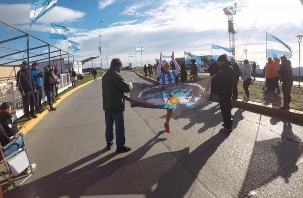 Se llevó a cabo la marcha atlética "Aniversario Gesta de Malvinas"