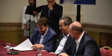 Reunión entre Perotti y Javkin (@pablojavkin)