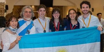 Jean Paul Louys (17) con la delegación argentina\u002E
