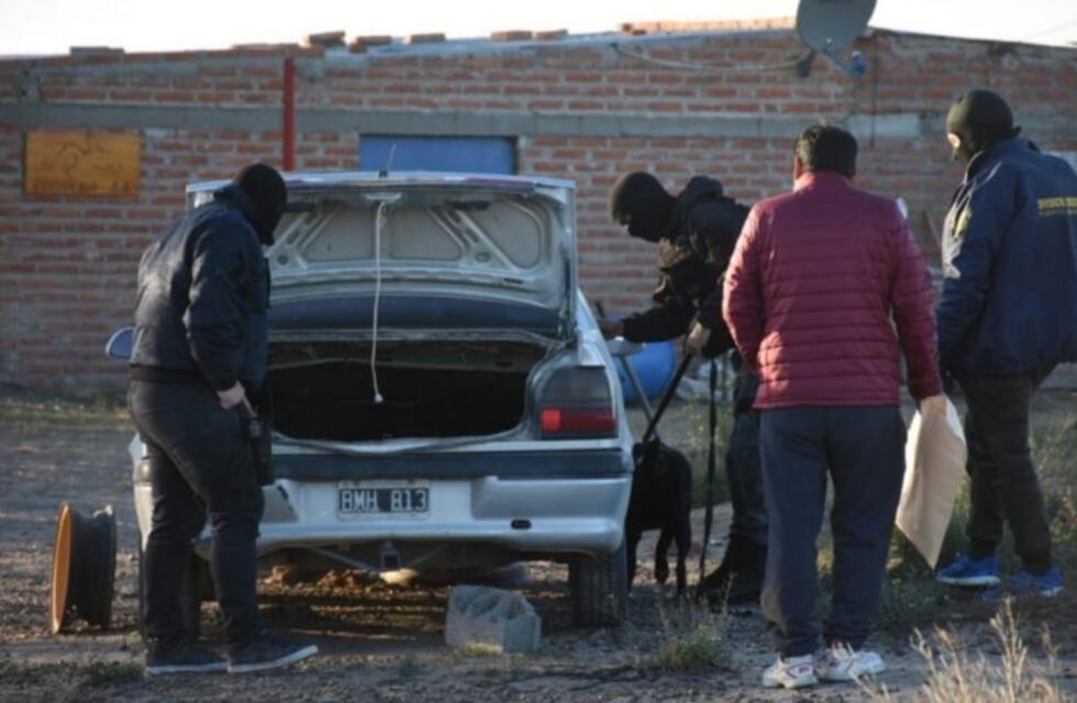 Cuatro detenidos en cinco allanamientos por narcomenudeo