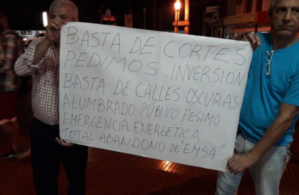 Un nuevo corte de luz provocó quejas en los vecinos de Iguazú