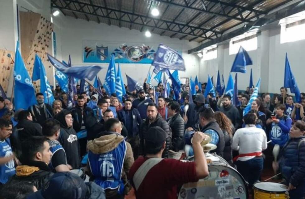Elecciones ATE: la lista azul ganó en toda la provincia y Carlos Córdoba seguirá al frente del sindicato