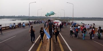 Marchas y cortes de ruta en Misiones por mejoras salariales de docentes y de otros empleados públicos\u002E
