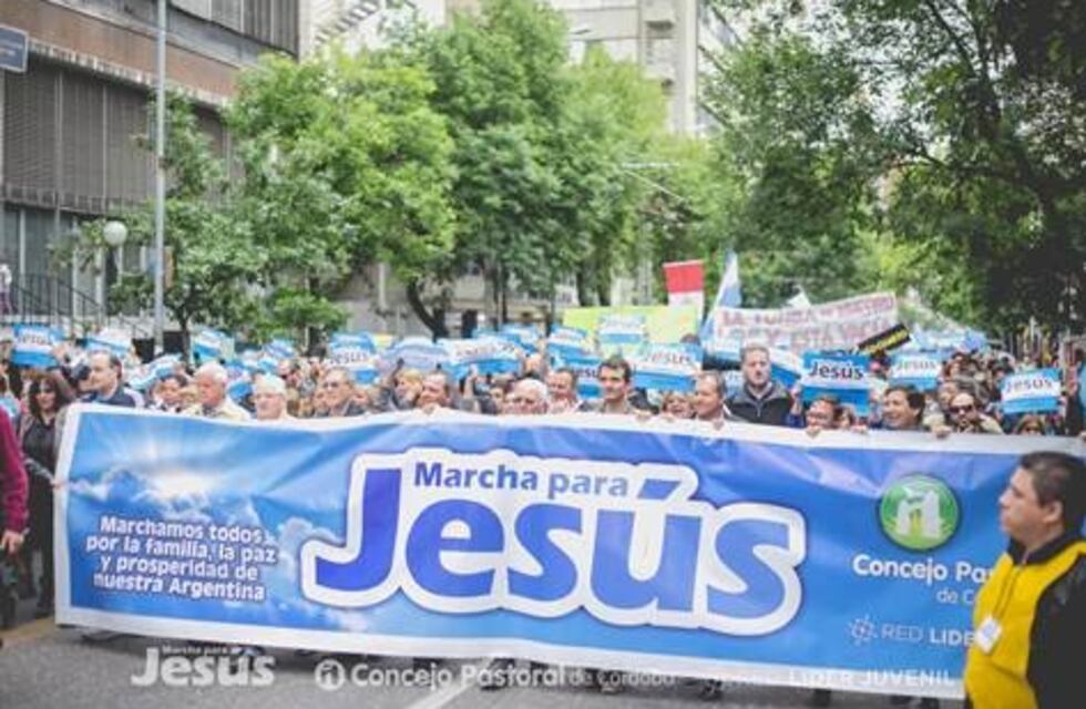 Marcha para exaltar el nombre de Jesús, a 500 años de la Reforma protestante