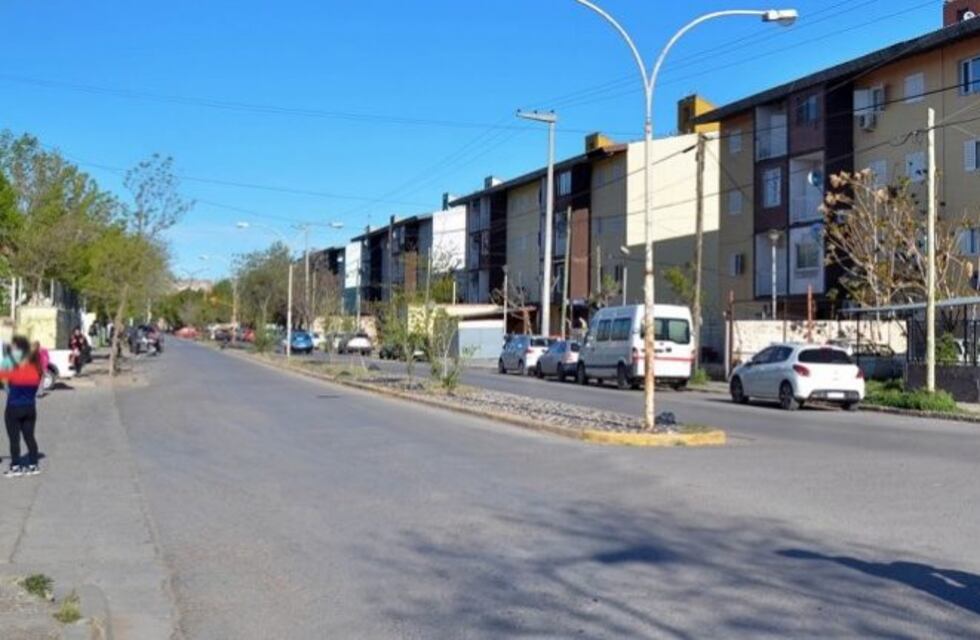 Denunciaron al empleado de una biblioteca por abusar de las alumnas