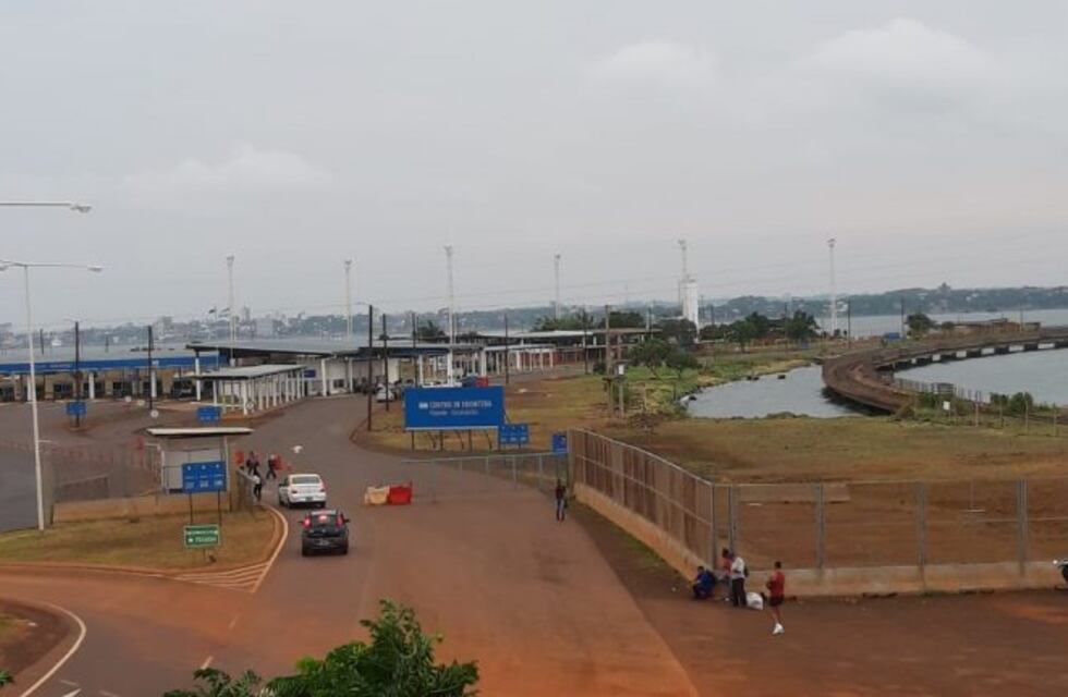 Control en los puentes de Posadas e Iguazú y en los pasos internacionales