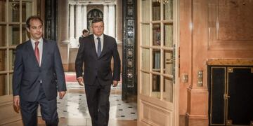 El gobernador Peppo junto al canciller paraguayo, Luis Castiglioni\u002E