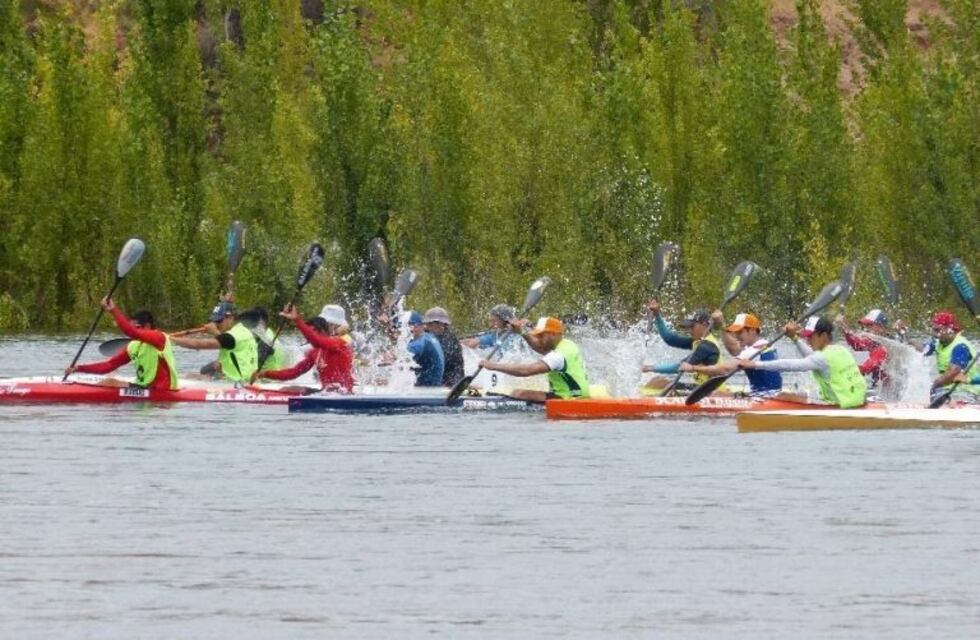 Comienza la tercera etapa de la Regata del río Negro