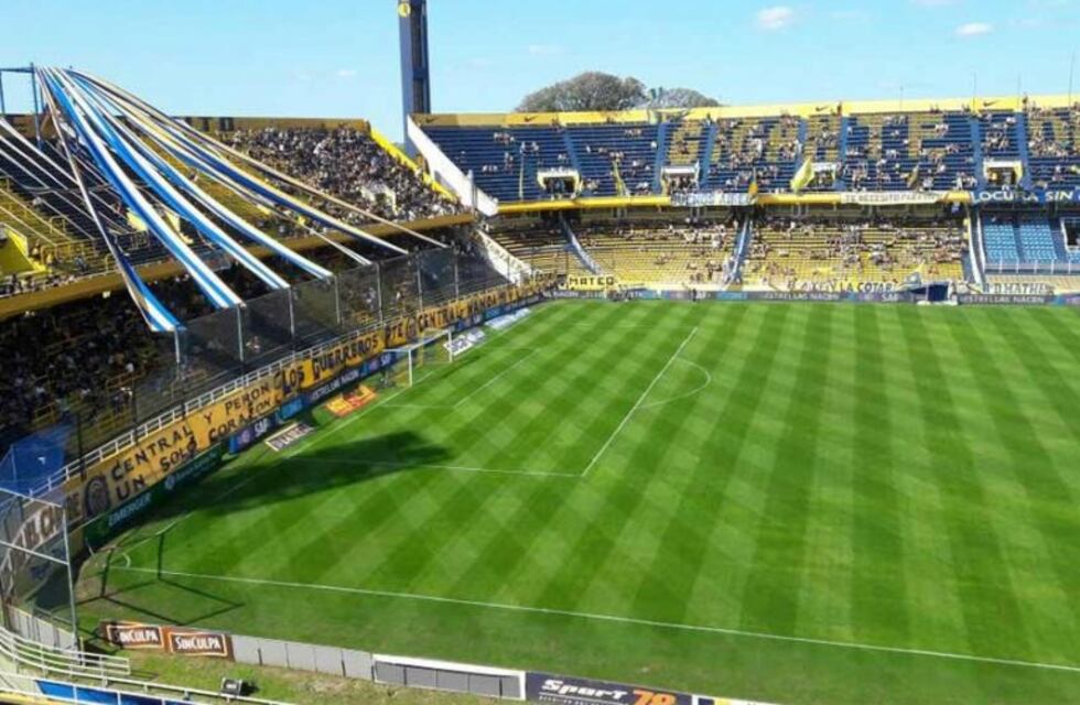 Confirman que otro hincha canalla cayó en el estadio aunque de la popular