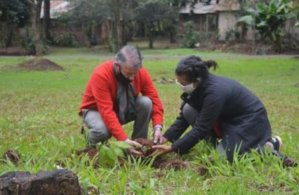 Se dio el puntapié inicial del proyecto "100 Árboles por el centenario de Montecarlo"