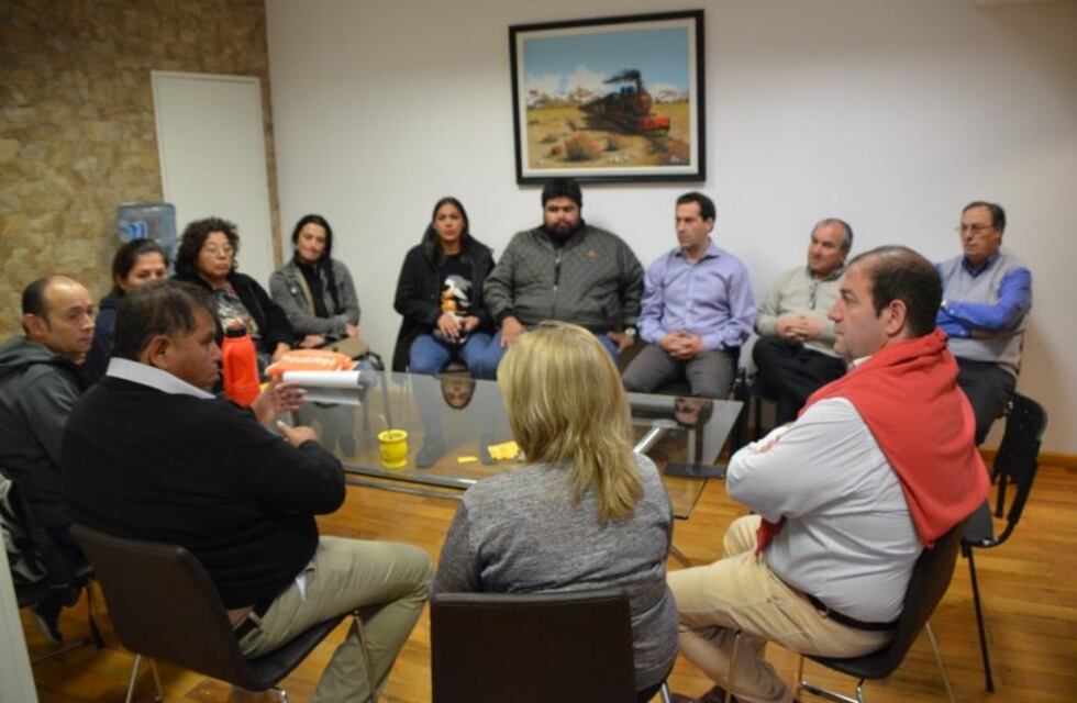 Padres de la escuela N° 742 acudieron al Concejo con sus reclamos