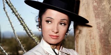 Linda Cristal (Foto:NBC)
