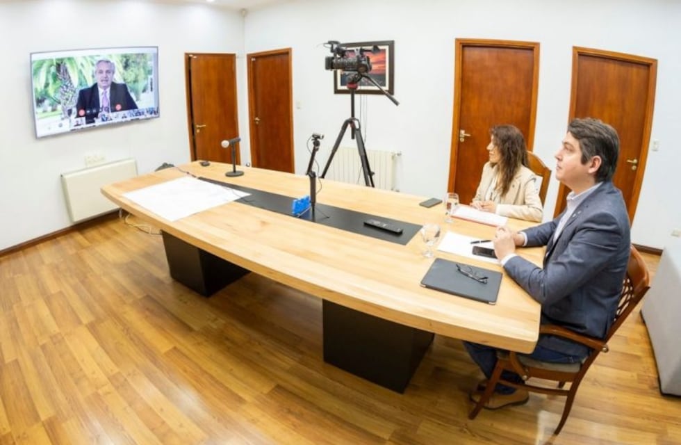 Alberto Fernández presentó el plan de obras para los Municipios de Río Grande y Ushuaia